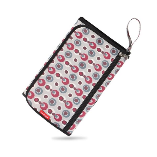 Alfrombilla cambiador portatil bebe color blanco topos rojos