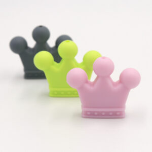 Mordedor de silicona para bebe para masticar en forma de corona de reyes (Varios colores disponibles) - Imagen 11