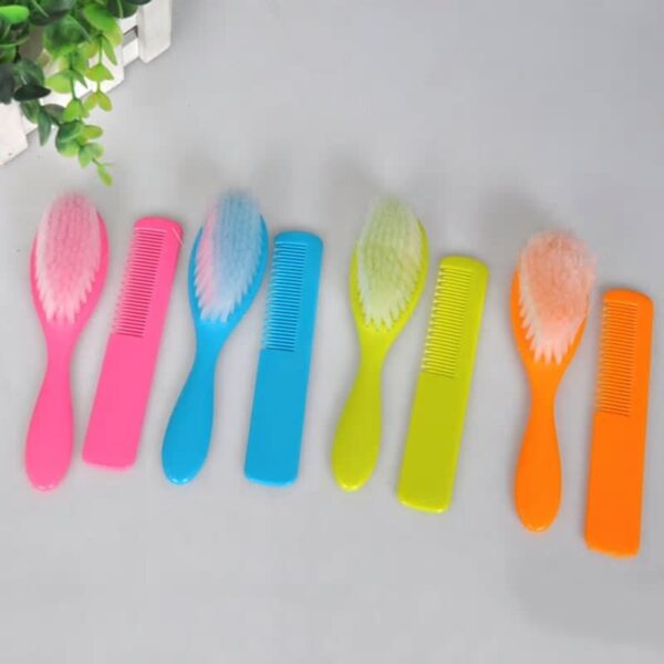Cepillo para bebé de colores